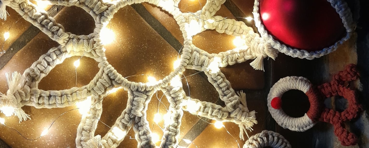 Weihnachtliches Makramee