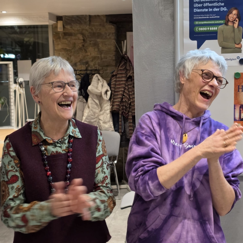 Lachyoga in der Gruppe Eupen