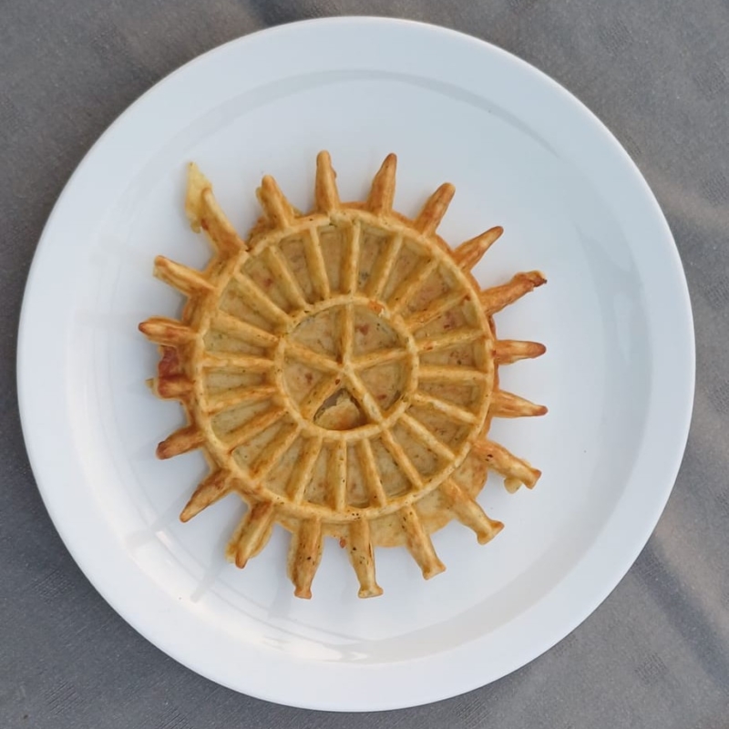 Waffeln backen anno dazumal – Gruppe Medell